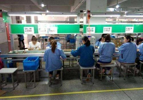 電子廠求職全攻略 如何找到工作并規避黑中介風險